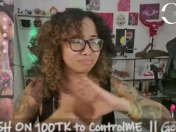Watch alesyahampton´s Live Show on Chaturbate