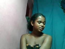 Watch scameli1910´s Live Show on Chaturbate