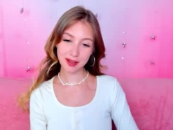 Watch leiawow´s Live Show on Chaturbate