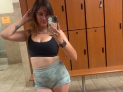 Watch Arrriana_Belle´s Live Show on ItsLive