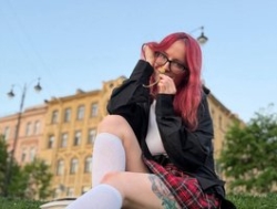 Watch Emma4coy´s Livestream and Chat