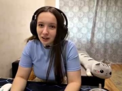 Watch ehtellowndes´s Live Show on Chaturbate