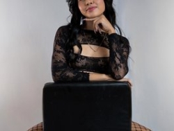 Watch Kendall-19´s Live Show on BongaCams