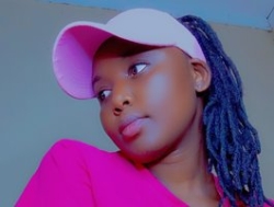 Watch Prettiea´s Live Show on BongaCams