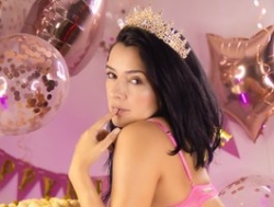 Watch mystic-carito´s Live Show on BongaCams