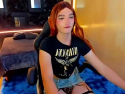 Watch emmahiltton´s Live Show on Chaturbate