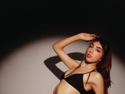 Watch Kloe-S´s Live Show on BongaCams