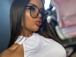 Watch ellacandy´s Livestream and Chat