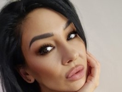 Watch Xenthis´s Live Show on BongaCams