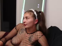 Watch sapphiresparklesx4´s Live Show on Chaturbate