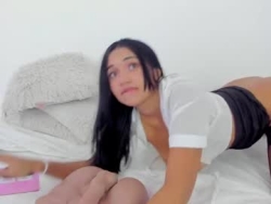 Watch natashaaevannss´s Live Show on Chaturbate