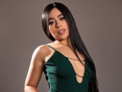 Watch MariannaCruz´s Live Show on ItsLive