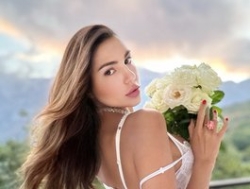 Watch DiodoraDi´s Live Show on BongaCams