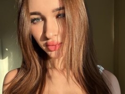 Watch -Vivian-´s Live Show on BongaCams