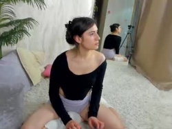 Watch avayuzu´s Live Show on Chaturbate