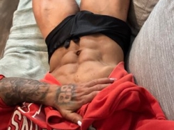 Watch SofiaBorton´s Live Show on ItsLive