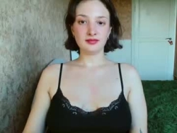 Watch bitch_little_ass´s Live Show on Chaturbate