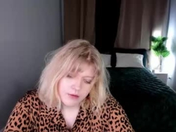 Watch luna_c0ra´s Live Show on Chaturbate