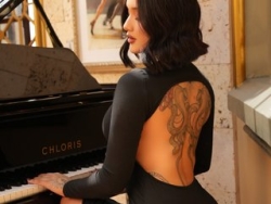 Watch Lotie_Cox´s Live Show on ItsLive