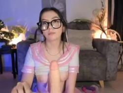 Watch elliedream_´s Live Show on Chaturbate