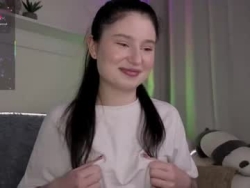 Watch lua__19´s Live Show on Chaturbate