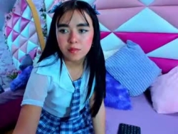 Watch lexy_petite_´s Live Show on Chaturbate