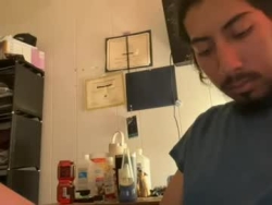 Watch bigdickywn´s Live Show on Chaturbate