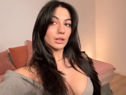 Watch MeganMistakes´s Live Show on ItsLive