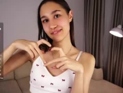 Watch alicemarvelle´s Live Show on Chaturbate