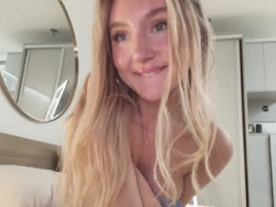 Watch dreamyylilah´s Live Show on Chaturbate