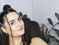 Watch WickedButShy´s Live Show on BongaCams