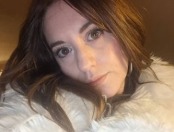 Watch Italian1Dream´s Live Show on BongaCams