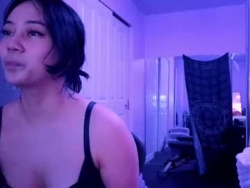 Watch amateuroras´s Live Show on Chaturbate