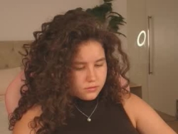 Watch ariella_sol´s Live Show on Chaturbate