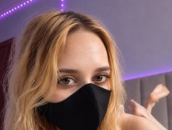Watch lilbabyb´s Live Show on BongaCams