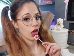 Watch AvaSykes´s Live Show on ItsLive