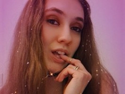 Watch SamaraShadow´s Live Show on BongaCams