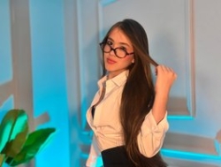 Watch MaiaCollins1´s Live Show on BongaCams