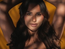 Check ViridianEmbers´s Real-Time Streaming Adult Shows