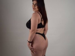 Watch Sonya-Aysa´s Live Show on BongaCams