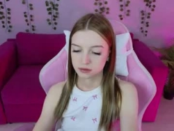 Watch eva__thompson´s Live Show on Chaturbate