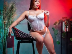 Watch SarahYessica´s Live Show on BongaCams