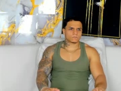 Watch alan_vitori´s Live Show on Chaturbate