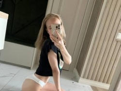 Watch oliviakiiss´s Live Show on BongaCams