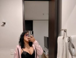 Watch melihoney´s Live Show on BongaCams