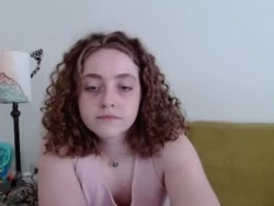 Watch strawberrylotsacake´s Live Show on Chaturbate