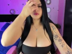 Watch lucy407920´s Live Show on Chaturbate