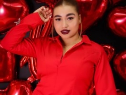 Watch gabry-leone´s Live Show on BongaCams