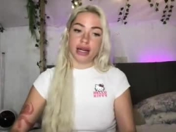 Watch sapphiredelights__´s Live Show on Chaturbate
