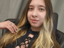 Watch esmaralda´s Live Show on BongaCams